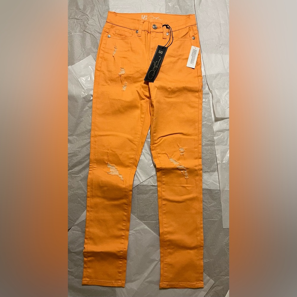 Any 3 DG2 $24 w/$4.99 shipping NWTS Diane Gilman Jeans , Put in a bundle. Peach